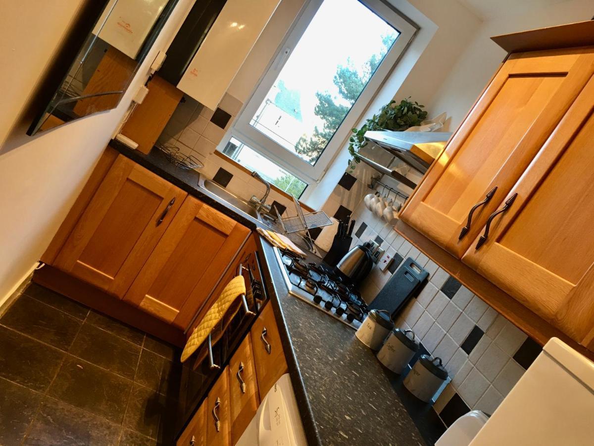 Cosy 2 Bedroom Central Apartment - Free Parking, Free Wifi Aberdeen Zewnętrze zdjęcie