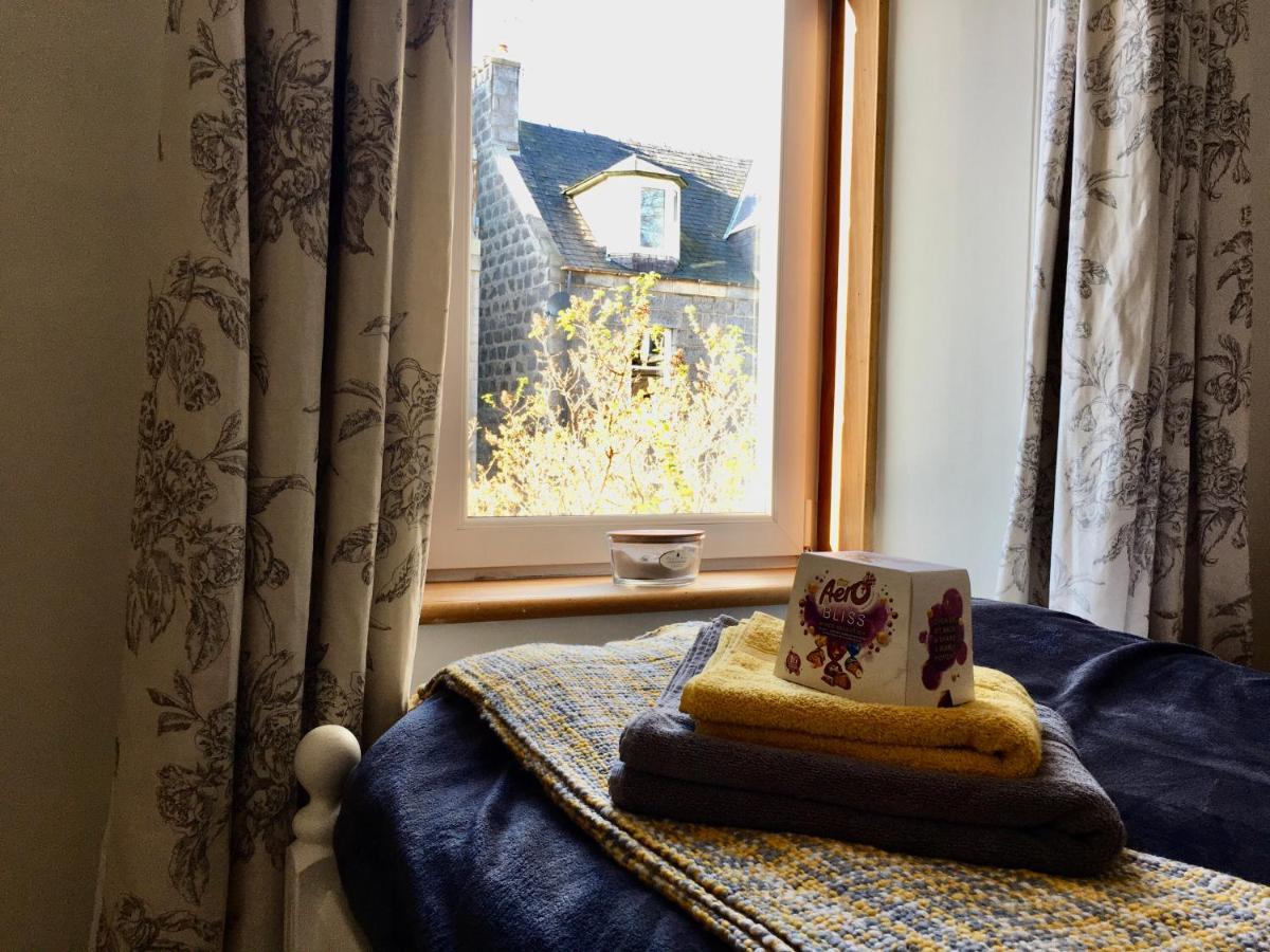 Cosy 2 Bedroom Central Apartment - Free Parking, Free Wifi Aberdeen Zewnętrze zdjęcie