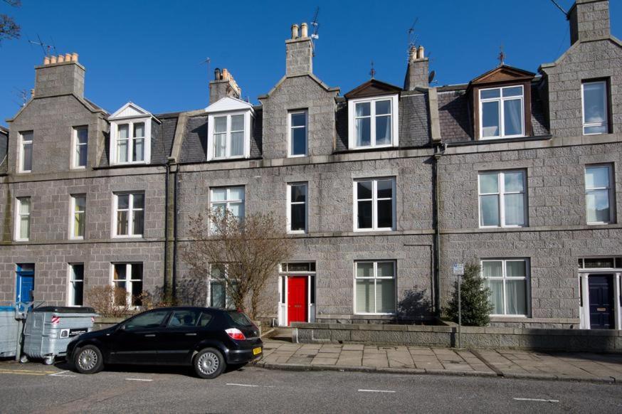 Cosy 2 Bedroom Central Apartment - Free Parking, Free Wifi Aberdeen Zewnętrze zdjęcie